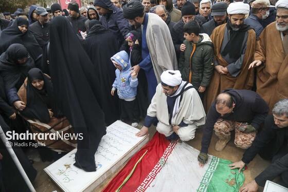 گزارش تصویری | سومین روز بزرگداشت شهید مدافع امنیت «فرج الله شوشتری» در بهشت‌رضا(ع) مشهد