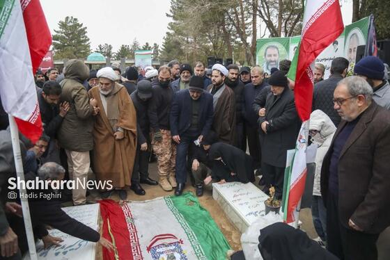 گزارش تصویری | سومین روز بزرگداشت شهید مدافع امنیت «فرج الله شوشتری» در بهشت‌رضا(ع) مشهد