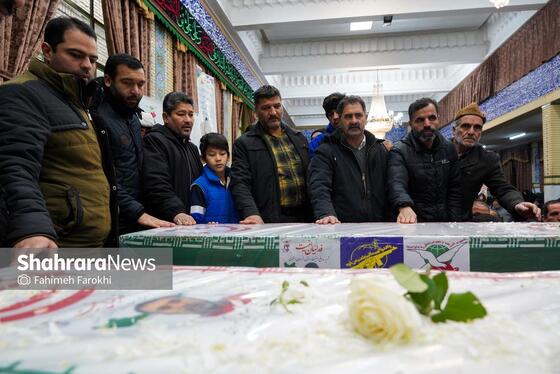 گزارش تصویری | تشییع پیکر شهدای مدافع امنیت در هوای برفی مشهد