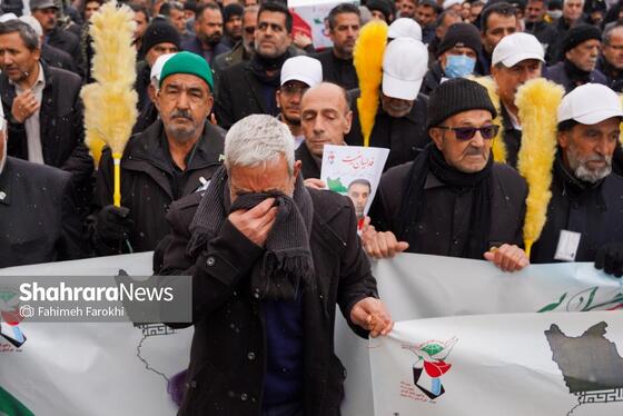 گزارش تصویری | تشییع پیکر شهدای مدافع امنیت در هوای برفی مشهد