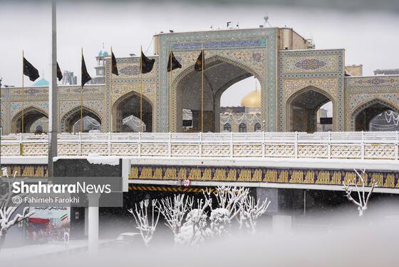 گزارش تصویری | تشییع پیکر شهدای مدافع امنیت در هوای برفی مشهد