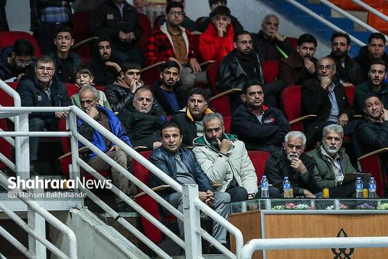 گزارش تصویری | لیگ دسته اول فوتسال | مسابقه بازرگانی دائم‌پناه مشهد و عمران‌بتن اکباتان همدان