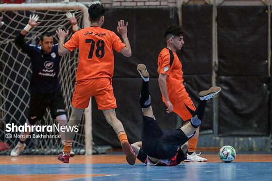 گزارش تصویری | لیگ دسته اول فوتسال | مسابقه بازرگانی دائم‌پناه مشهد و عمران‌بتن اکباتان همدان