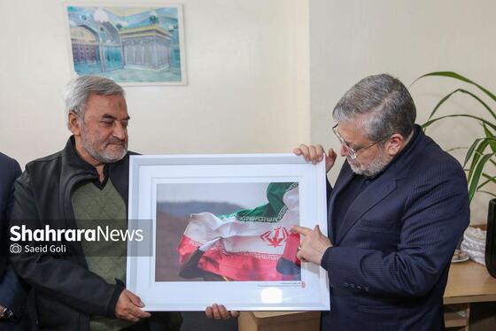 گزارش تصویری | دیدار شهردار مشهد مقدس با خانواده شهید «عیسی علیپور»