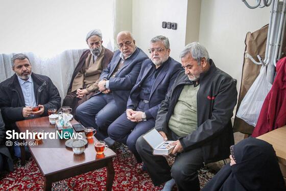 گزارش تصویری | دیدار شهردار مشهد مقدس با خانواده شهید «عیسی علیپور»