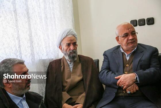 گزارش تصویری | دیدار شهردار مشهد مقدس با خانواده شهید «عیسی علیپور»