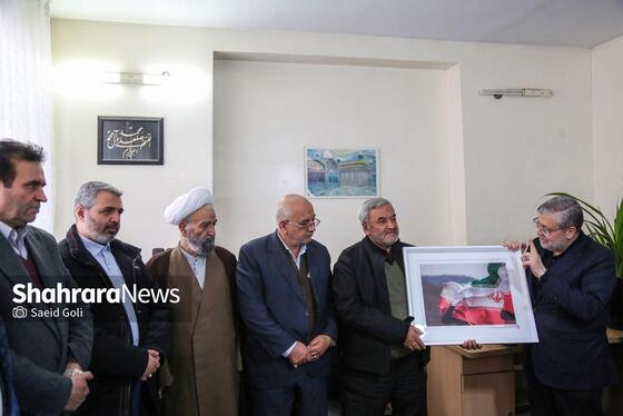 گزارش تصویری | دیدار شهردار مشهد مقدس با خانواده شهید «عیسی علیپور»