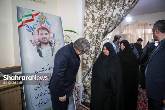 گزارش تصویری | دیدار شهردار مشهد مقدس با خانواده شهید «عیسی علیپور»
