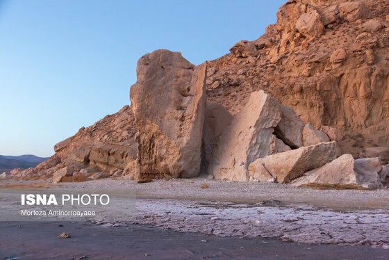 گزارش تصویری | قلعه کاظم داشی؛ اثر تاریخی در سایه خشکی دریاچه ارومیه