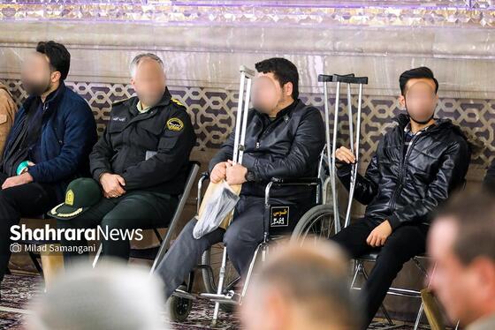 گزارش تصویری | گردهمایی جمعی از مجروحان و آسیب‌دیدگان حوادث اخیر، در حرم امام‌رضا(ع)