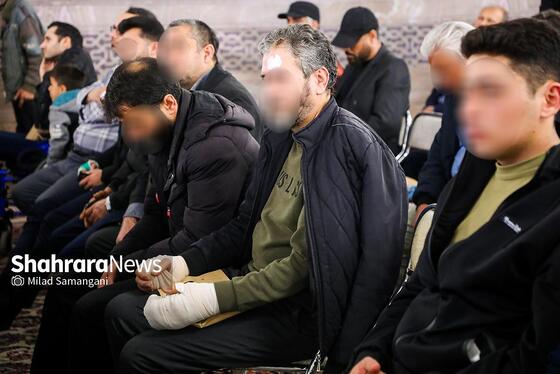 گزارش تصویری | گردهمایی جمعی از مجروحان و آسیب‌دیدگان حوادث اخیر، در حرم امام‌رضا(ع)