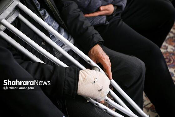 گزارش تصویری | گردهمایی جمعی از مجروحان و آسیب‌دیدگان حوادث اخیر، در حرم امام‌رضا(ع)