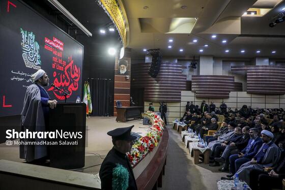 گزارش تصویری | گرامیداشت شهدای اغتشاشات دی‌ماه کشور، در حرم امام‌رضا(ع)