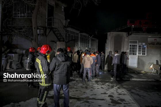 گزارش تصویری | آتش سوزی گسترده در کارگاه تولیدی مبل در بلوار توس مشهد