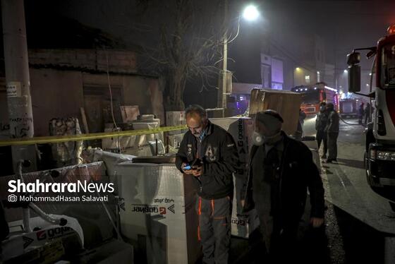 گزارش تصویری | آتش سوزی گسترده در کارگاه تولیدی مبل در بلوار توس مشهد