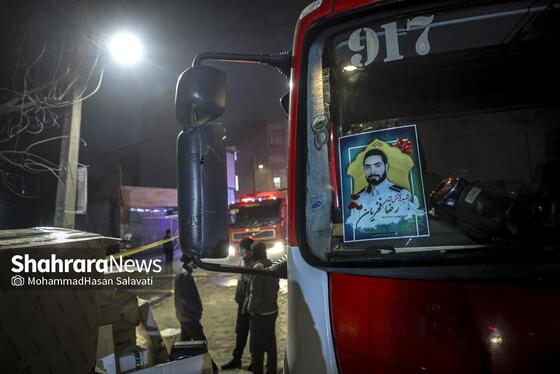 گزارش تصویری | آتش سوزی گسترده در کارگاه تولیدی مبل در بلوار توس مشهد