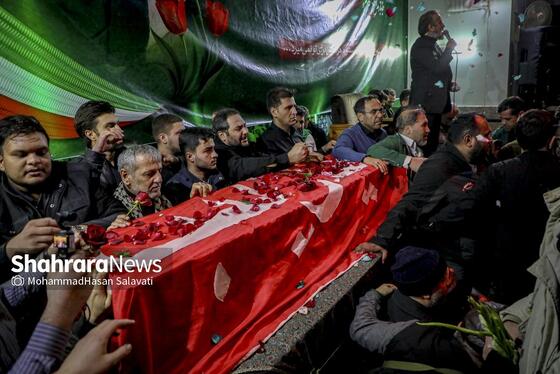 گزارش تصویری | مراسم وداع با پیکر شهید مدافع امنیت «مهدی ظریف» در مشهد