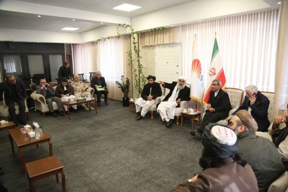 والی هرات با استقبال استاندار خراسان رضوی وارد دوغارون شد