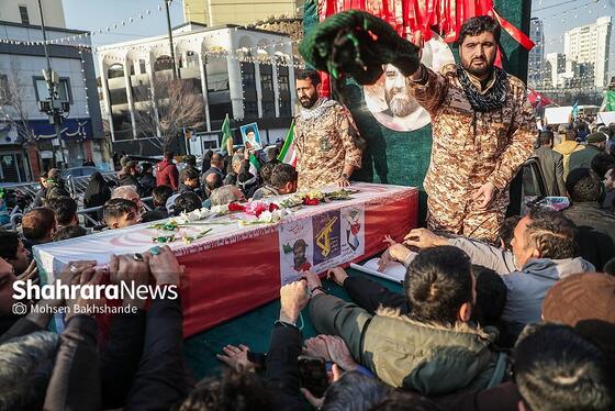 گزارش تصویری | مراسم تشییع پیکر مطهر شهید «مهدی ظریف»، مدافع امنیت در مشهد ۱