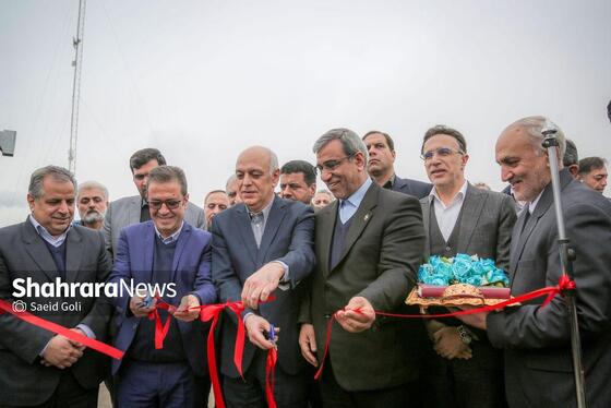 گزارش تصویری | مراسم بهره‌برداری از ۲.۶ مگاوات نیروگاه خورشیدی در مشهد