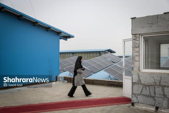 گزارش تصویری | مراسم بهره‌برداری از ۲.۶ مگاوات نیروگاه خورشیدی در مشهد