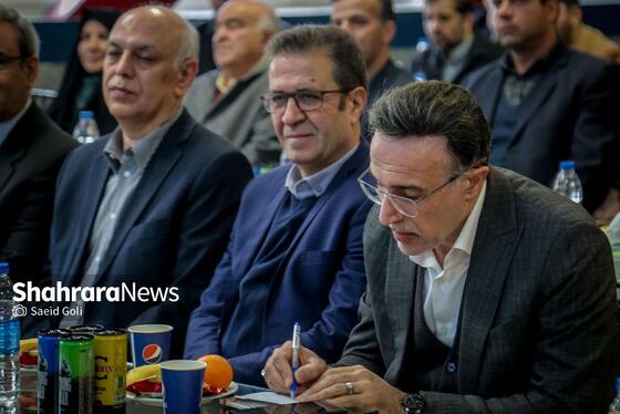 گزارش تصویری | مراسم بهره‌برداری از ۲.۶ مگاوات نیروگاه خورشیدی در مشهد