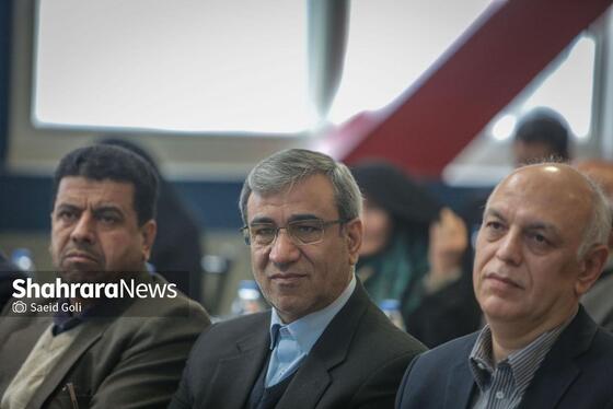 گزارش تصویری | مراسم بهره‌برداری از ۲.۶ مگاوات نیروگاه خورشیدی در مشهد