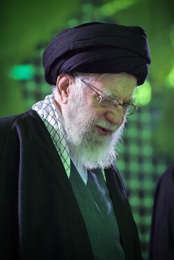 گزارش تصویری | حضور حضرت آیت‌الله خامنه‌ای در حرم مطهر حضرت امام‌خمینی (ره) در آستانه دهه فجر (۱۱ بهمن ۱۴۰۴)