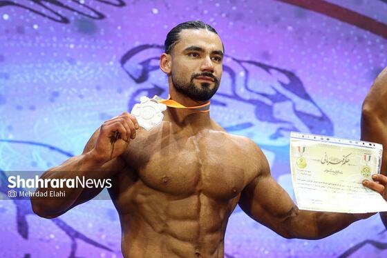 گزارش تصویری | بدنسازان استان خراسان رضوی روی صحنه مسابقه (۱۰ بهمن ۱۴۰۴)