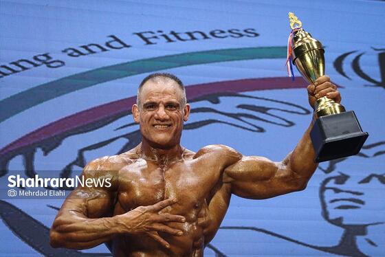 گزارش تصویری | بدنسازان استان خراسان رضوی روی صحنه مسابقه (۱۰ بهمن ۱۴۰۴)