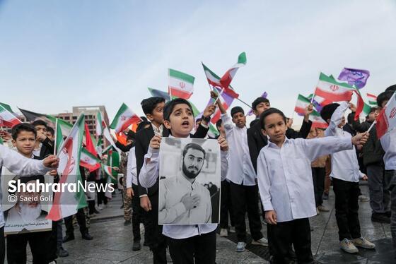 گزارش تصویری | مراسم آغاز چهل‌وهفتمین سالگرد دهه فجر انقلاب اسلامی در میدان شهدای مشهد