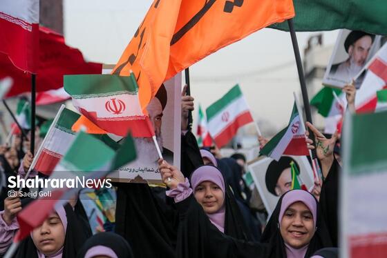 گزارش تصویری | مراسم آغاز چهل‌وهفتمین سالگرد دهه فجر انقلاب اسلامی در میدان شهدای مشهد