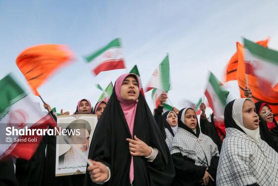 گزارش تصویری | مراسم آغاز چهل‌وهفتمین سالگرد دهه فجر انقلاب اسلامی در میدان شهدای مشهد