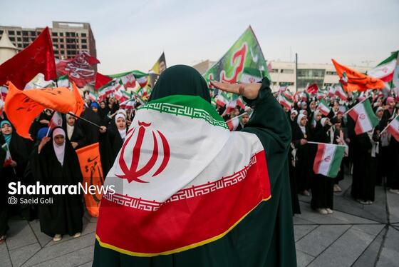 گزارش تصویری | مراسم آغاز چهل‌وهفتمین سالگرد دهه فجر انقلاب اسلامی در میدان شهدای مشهد