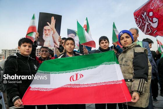 گزارش تصویری | مراسم آغاز چهل‌وهفتمین سالگرد دهه فجر انقلاب اسلامی در میدان شهدای مشهد