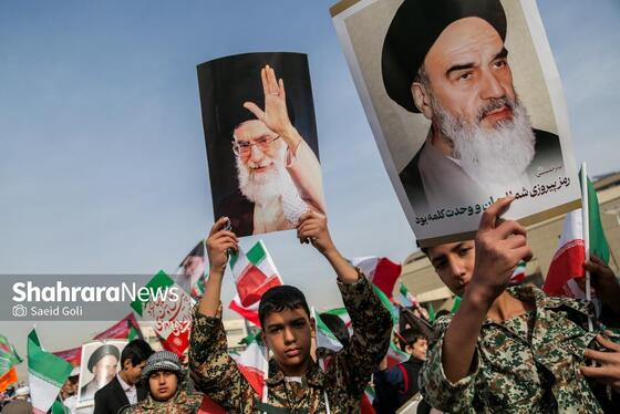 گزارش تصویری | مراسم آغاز چهل‌وهفتمین سالگرد دهه فجر انقلاب اسلامی در میدان شهدای مشهد