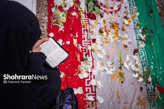 گزارش تصویری | آیین سنتی «چراغ برات» در بهشت رضا (ع) مشهد