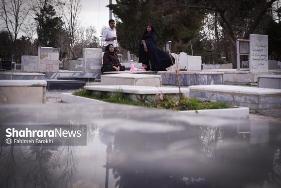 گزارش تصویری | آیین سنتی «چراغ برات» در بهشت رضا (ع) مشهد