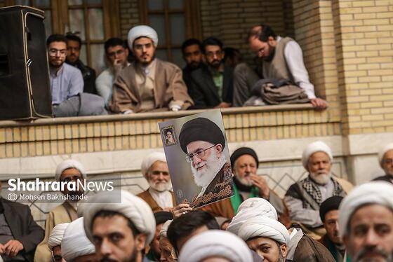 گزارش تصویری | اجتماع حوزویان در دفاع از ولایت در مشهد
