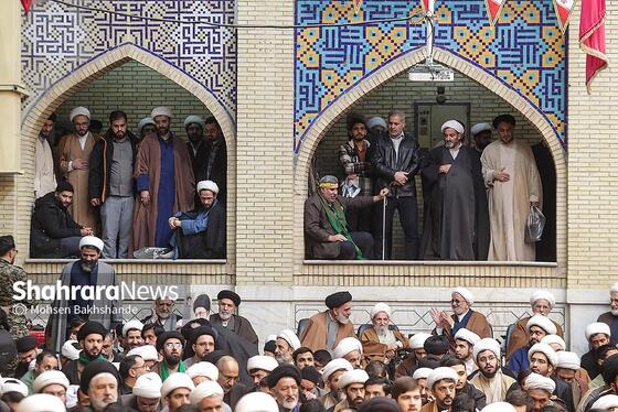 گزارش تصویری | اجتماع حوزویان در دفاع از ولایت در مشهد