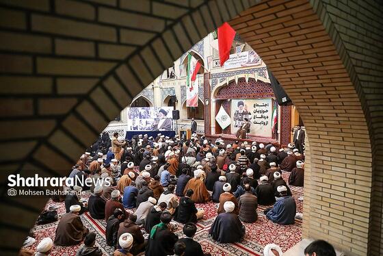 گزارش تصویری | اجتماع حوزویان در دفاع از ولایت در مشهد