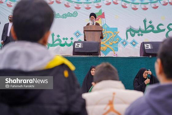 گزارش تصویری | اجتماع عظیم منتظران ظهور در مشهد ۱