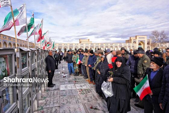 گزارش تصویری | مراسم غبارروبی مزار شهدا به مناسبت دهه مبارک فجر
