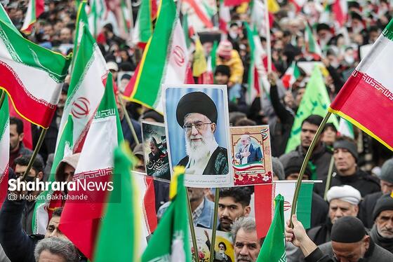 گزارش تصویری | راهپیمایی مردم مشهد در یوم الله ۲۲ بهمن ۱