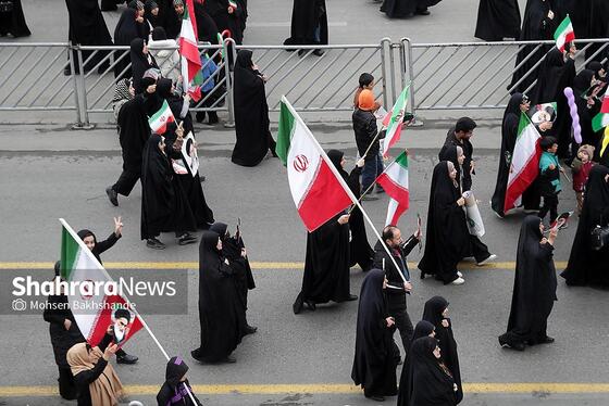 گزارش تصویری | راهپیمایی مردم مشهد در یوم الله ۲۲ بهمن ۱