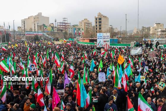 گزارش تصویری | راهپیمایی مردم مشهد در یوم الله ۲۲ بهمن ۲