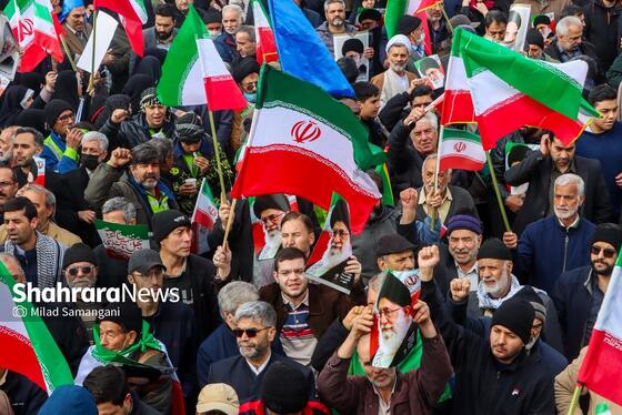 گزارش تصویری | راهپیمایی مردم مشهد در یوم الله ۲۲ بهمن ۲