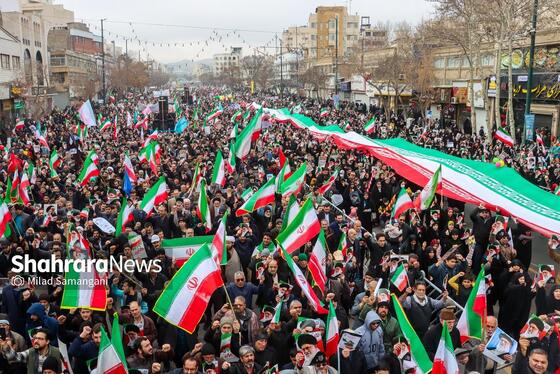 گزارش تصویری | راهپیمایی مردم مشهد در یوم الله ۲۲ بهمن ۲