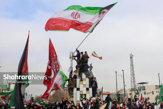 گزارش تصویری | راهپیمایی مردم مشهد در یوم الله ۲۲ بهمن ۲
