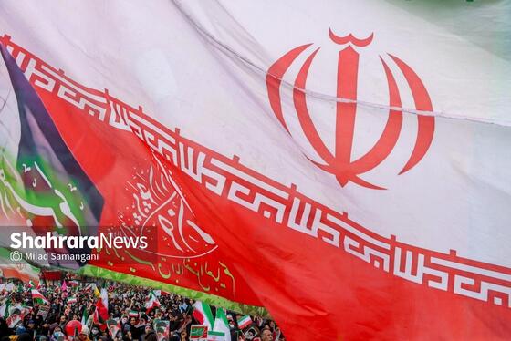 گزارش تصویری | راهپیمایی مردم مشهد در یوم الله ۲۲ بهمن ۲